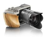 Hasselblad LUNAR OLIVE WOOD + 18-55mm