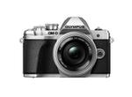 Olympus E-M10 III PancakeZoom Kit Prata + EZ-M 14-42mm EZ Prata